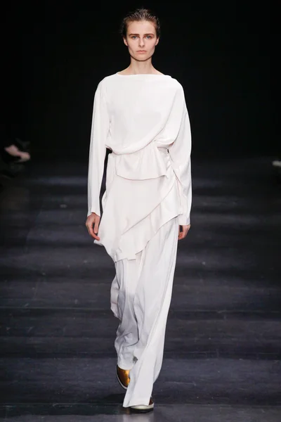 Look 33